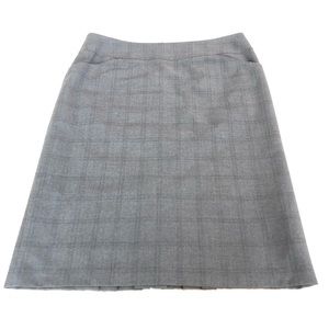 Max Studio Plaid Pencil Skirt. Pockets and Pleats. Size 8. Grey with Blue.